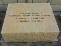 zakladni_kamen